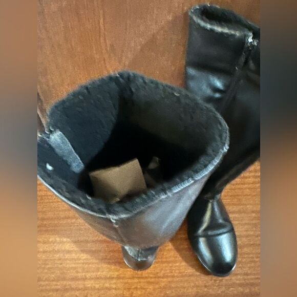 Black Knee-High lined winter Boots - Picture 4 of 7